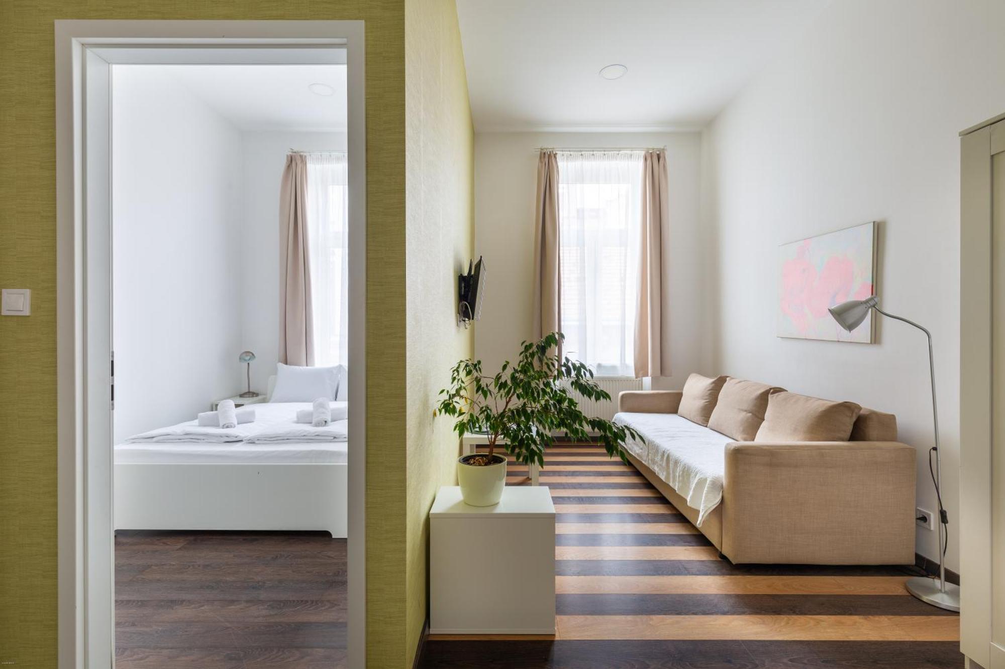 Gde Wesselenyi Triple Apartment