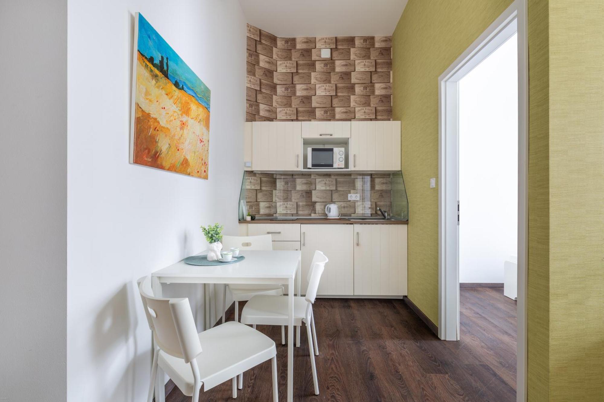 Gde Wesselenyi Triple Apartment *