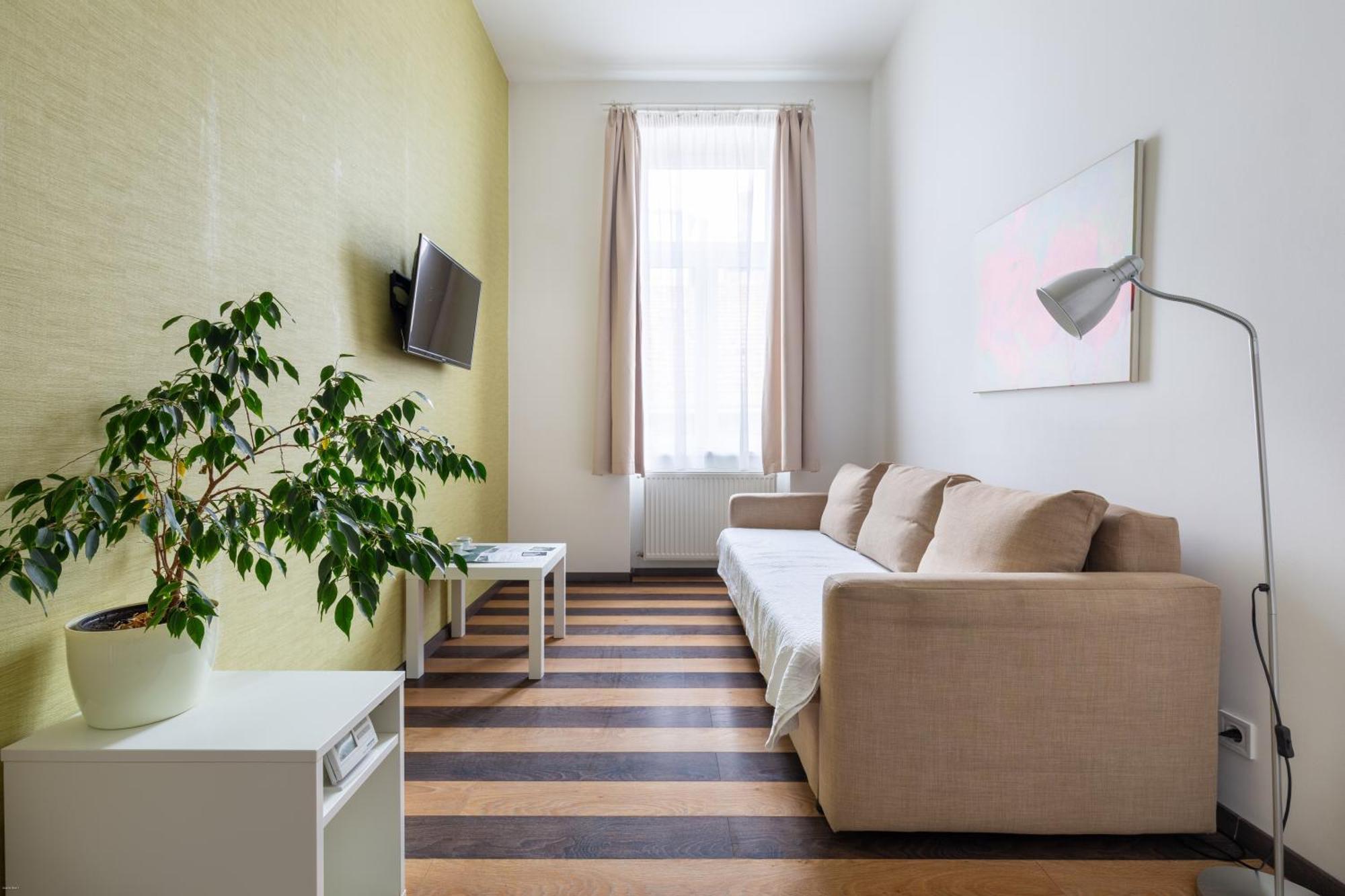Gde Wesselenyi Triple Budapest